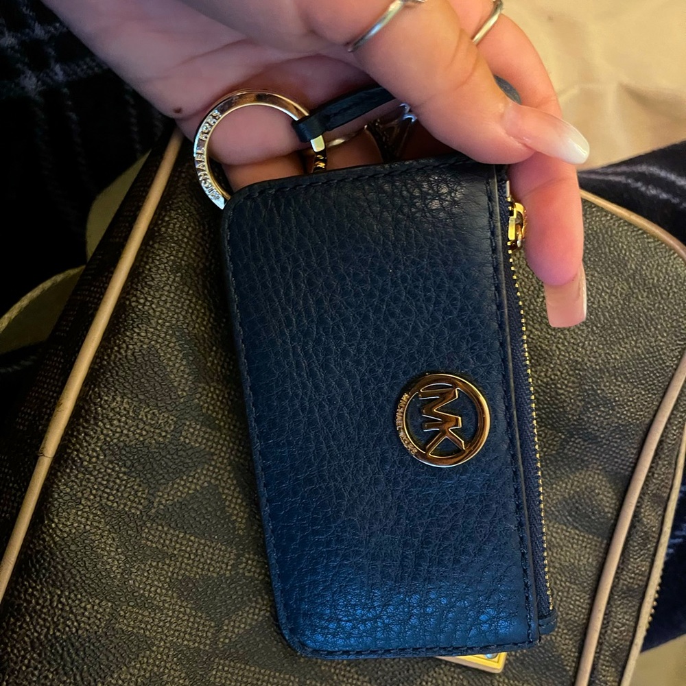 ⚡️ Michael Kors Navy Blue Key Cles/Holder⚡️